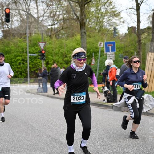 12.04.2026 - 45. Internationalen Wilhelmsburger Insellauf J. Mangold http://msf.ph/oto/9511221 12.04.2026 13:02:25 Ziel 3616, 5181, 5117, 3663, 5540, 5137, 4527, 4606, 5455, 4817, 4818, 4966, 2278, 2292, 2057, 5068, 3858, 3859, 4525, 4072, 2086, 5827, 4310, 4308, 5165, 4584, 5123, 5177, 5178, 5658, 4235, 3128, 5175, 3510, 4618, 4617, 4990, 3170, 4719, 4854, 4990, 3170, 4719, 4854, 3761, 4253, 5022, 4239, 3618, 3784, 5329, 5330, 4099, 4576, 4100, 2023, 5091, 5072, 5061, 4858, 5730, 5061, 4858, 5730, 4760, 5197, 5077, 5151, 4805, 4797, 4123, 4650, 5162, 4816 meine-sportfotos.de