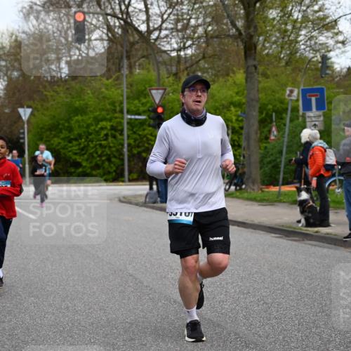 12.04.2026 - 45. Internationalen Wilhelmsburger Insellauf J. Mangold http://msf.ph/oto/9511232 12.04.2026 13:02:26 Ziel 5181, 5117, 3663, 5540, 5137, 4527, 4606, 5455, 4817, 4818, 4966, 2278, 2292, 2057, 5068, 3858, 3859, 4525, 4072, 2086, 5827, 4310, 4308, 5165, 4584, 5123, 5177, 5178, 5658, 4235, 3128, 5175, 3510, 4618, 4617, 4990, 3170, 4719, 4854, 3761, 3761, 4253, 5022, 4239, 3618, 3784, 5329, 5330, 4099, 4576, 4100, 2023, 5091, 5072, 5061, 4858, 5730, 4760, 5197, 4760, 5197, 5077, 5151, 4805, 4797, 4123, 4650, 5162, 4816 meine-sportfotos.de