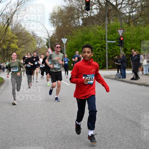 12.04.2026 - 45. Internationalen Wilhelmsburger Insellauf J. Mangold http://msf.ph/oto/9511238 12.04.2026 13:02:27 Ziel 5181, 5117, 3663, 5540, 5137, 4527, 4606, 5455, 4817, 4818, 4966, 2278, 2292, 2057, 5068, 3858, 3859, 4525, 4072, 2086, 5827, 4310, 4308, 5165, 4584, 5123, 5177, 5178, 5658, 4235, 3128, 5175, 3510, 4618, 4617, 4990, 3170, 4719, 4854, 3761, 4253, 5022, 4253, 5022, 4239, 3618, 3784, 5329, 5330, 4099, 4576, 4100, 2023, 5091, 5072, 5061, 4858, 5730, 4760, 5197, 5077, 5151, 4805, 4797, 4123, 4650, 5162, 4816, 3454, 3062 meine-sportfotos.de