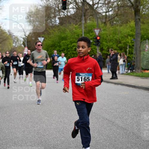 12.04.2026 - 45. Internationalen Wilhelmsburger Insellauf J. Mangold http://msf.ph/oto/9511242 12.04.2026 13:02:28 Ziel 5181, 5117, 3663, 5540, 5137, 4527, 4606, 5455, 4817, 4818, 4966, 2278, 2292, 2057, 5068, 3858, 3859, 4525, 4072, 2086, 5827, 4310, 4308, 5165, 4584, 5123, 5177, 5178, 5658, 4235, 3128, 5175, 3510, 4618, 4617, 4990, 3170, 4719, 4854, 3761, 4253, 5022, 4239, 3618, 4239, 3618, 3784, 5329, 5330, 4099, 4576, 4100, 2023, 5091, 5072, 5061, 4858, 5730, 4760, 5197, 5077, 5151, 5077, 5151, 4805, 4797, 4123, 4650, 5162, 4816, 3454, 3062, 4523, 2704 meine-sportfotos.de