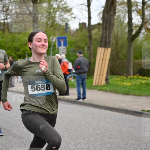 12.04.2026 - 45. Internationalen Wilhelmsburger Insellauf J. Mangold http://msf.ph/oto/9511252 12.04.2026 13:02:29 Ziel 3663, 5540, 5137, 4527, 4606, 5455, 4817, 4818, 4966, 2278, 2292, 2057, 5068, 3858, 3859, 4525, 4072, 2086, 5827, 4310, 4308, 5165, 4584, 5123, 5177, 5178, 5658, 4235, 3128, 5175, 3510, 4618, 4617, 4990, 3170, 4719, 4854, 3761, 4253, 5022, 4239, 3618, 3784, 5329, 5330, 4099, 4576, 4100, 2023, 5091, 5072, 5061, 4858, 5730, 4760, 5197, 5077, 5151, 4805, 4797, 4123, 4650, 5162, 4816, 3454, 3062, 4523, 2704, 4413 meine-sportfotos.de