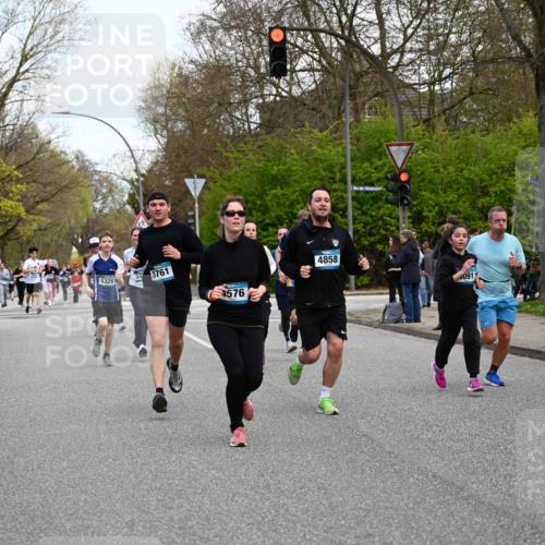 12.04.2026 - 45. Internationalen Wilhelmsburger Insellauf J. Mangold http://msf.ph/oto/9511259 12.04.2026 13:02:31 Ziel 4817, 4818, 4966, 2278, 2292, 2057, 5068, 3858, 3859, 4525, 4072, 2086, 5827, 4310, 4308, 5165, 4584, 5123, 5177, 5178, 5658, 4235, 3128, 5175, 3510, 4618, 4617, 4990, 3170, 4719, 4854, 3761, 4253, 5022, 4239, 3618, 3784, 5329, 5330, 4099, 4576, 4100, 4576, 4100, 2023, 5091, 5072, 5061, 4858, 5730, 4760, 5197, 5077, 5151, 4805, 4797, 4123, 4650, 5162, 4816, 3454, 3062, 4523, 2704, 4413, 5428, 2938, 5116, 4267, 2939 meine-sportfotos.de