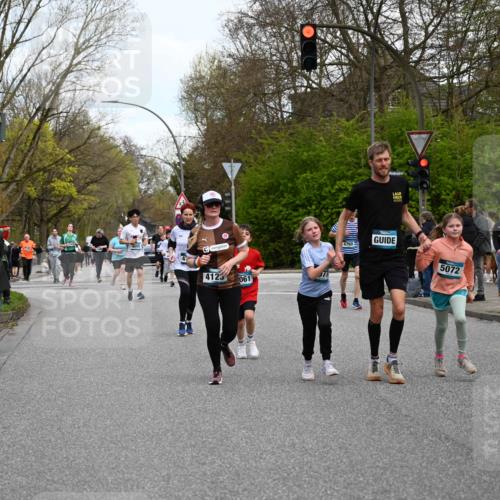 12.04.2026 - 45. Internationalen Wilhelmsburger Insellauf J. Mangold http://msf.ph/oto/9511309 12.04.2026 13:02:36 Ziel 4072, 2086, 5827, 4310, 4308, 5165, 4584, 5123, 5177, 5178, 5658, 4235, 3128, 5175, 3510, 4618, 4617, 4990, 3170, 4719, 4854, 3761, 4253, 5022, 4239, 3618, 3784, 5329, 5330, 4099, 4576, 4100, 2023, 5091, 5072, 5061, 4858, 5730, 4760, 5197, 5077, 5151, 4805, 4797, 4123, 4650, 5162, 4816, 5162, 4816, 3454, 3062, 4523, 2704, 4413, 5428, 2938, 5116, 4267, 2939, 5138, 3489, 5683 meine-sportfotos.de