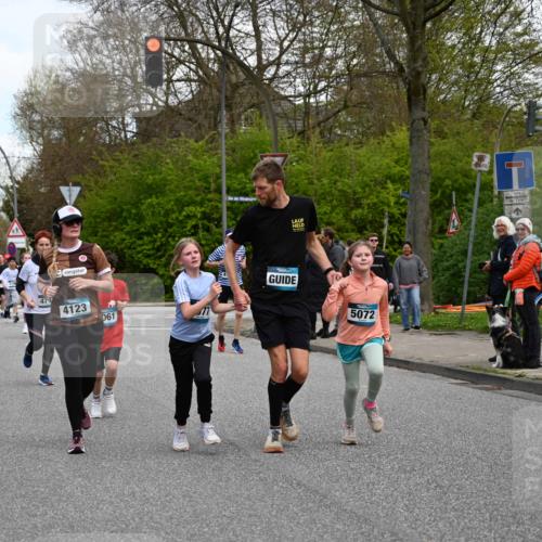 12.04.2026 - 45. Internationalen Wilhelmsburger Insellauf J. Mangold http://msf.ph/oto/9511312 12.04.2026 13:02:37 Ziel 4310, 4308, 5165, 4584, 5123, 5177, 5178, 5658, 4235, 3128, 5175, 3510, 4618, 4617, 4990, 3170, 4719, 4854, 3761, 4253, 5022, 4239, 3618, 3784, 5329, 5330, 4099, 4576, 4100, 2023, 5091, 5072, 5061, 4858, 5730, 5061, 4858, 5730, 4760, 5197, 5077, 5151, 4805, 4797, 4123, 4650, 5162, 4816, 3454, 3062, 4523, 2704, 4413, 5428, 2938, 5116, 4267, 2939, 5138, 3489, 5683 meine-sportfotos.de
