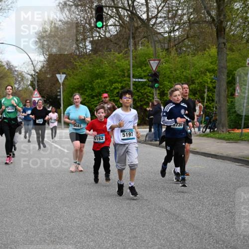 12.04.2026 - 45. Internationalen Wilhelmsburger Insellauf J. Mangold http://msf.ph/oto/9511371 12.04.2026 13:02:45 Ziel 4235, 3128, 5175, 3510, 4618, 4617, 4990, 3170, 4719, 4854, 3761, 4253, 5022, 4239, 3618, 3784, 5329, 5330, 4099, 4576, 4100, 2023, 5091, 5072, 5061, 4858, 5730, 4760, 5197, 5077, 5151, 4805, 4797, 4123, 4650, 4650, 5162, 4816, 3454, 3062, 4523, 2704, 4413, 5428, 2938, 5116, 4267, 2939, 5138, 3489, 3489, 5683, 5436, 3313, 5470, 4743, 4323, 3962, 3652 meine-sportfotos.de