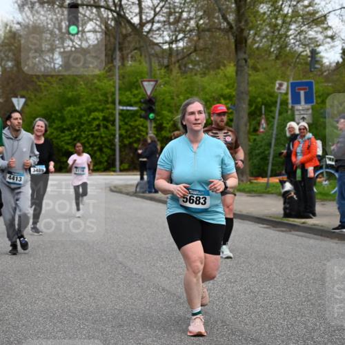 12.04.2026 - 45. Internationalen Wilhelmsburger Insellauf J. Mangold http://msf.ph/oto/9511393 12.04.2026 13:02:48 Ziel 4618, 4617, 4990, 3170, 4719, 4854, 3761, 4253, 5022, 4239, 3618, 3784, 5329, 5330, 4099, 4576, 4100, 2023, 5091, 5072, 5061, 4858, 5730, 4760, 5197, 5077, 5151, 4805, 4797, 4123, 4650, 5162, 4816, 5162, 4816, 3454, 3062, 4523, 2704, 4413, 5428, 2938, 5116, 4267, 2939, 5138, 3489, 5683, 5436, 3313, 5470, 4743, 4323, 3962, 3652 meine-sportfotos.de