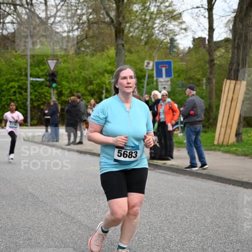 12.04.2026 - 45. Internationalen Wilhelmsburger Insellauf J. Mangold http://msf.ph/oto/9511398 12.04.2026 13:02:49 Ziel 4618, 4617, 4990, 3170, 4719, 4854, 3761, 4253, 5022, 4239, 3618, 3784, 5329, 5330, 4099, 4576, 4100, 2023, 5091, 5072, 5061, 4858, 5730, 4760, 5197, 5077, 5151, 4805, 4797, 4123, 4650, 5162, 4816, 3454, 3062, 4523, 2704, 4413, 5428, 2938, 5116, 4267, 2939, 5138, 3489, 5683, 5436, 3313, 5470, 4743, 4323, 3962, 3652, 2642 meine-sportfotos.de