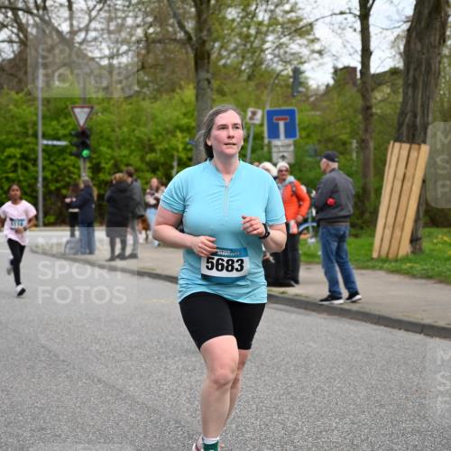 12.04.2026 - 45. Internationalen Wilhelmsburger Insellauf J. Mangold http://msf.ph/oto/9511399 12.04.2026 13:02:49 Ziel 4618, 4617, 4990, 3170, 4719, 4854, 3761, 4253, 5022, 4239, 3618, 3784, 5329, 5330, 4099, 4576, 4100, 2023, 5091, 5072, 5061, 4858, 5730, 4760, 5197, 5077, 5151, 4805, 4797, 4123, 4650, 5162, 4816, 3454, 3062, 4523, 2704, 4413, 5428, 2938, 5116, 4267, 2939, 5138, 3489, 5683, 5436, 3313, 5470, 4743, 4323, 3962, 3652, 2642 meine-sportfotos.de