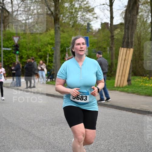 12.04.2026 - 45. Internationalen Wilhelmsburger Insellauf J. Mangold http://msf.ph/oto/9511402 12.04.2026 13:02:49 Ziel 4618, 4617, 4990, 3170, 4719, 4854, 3761, 4253, 5022, 4239, 3618, 3784, 5329, 5330, 4099, 4576, 4100, 2023, 5091, 5072, 5061, 4858, 5730, 4760, 5197, 5077, 5151, 4805, 4797, 4123, 4650, 5162, 4816, 3454, 3062, 4523, 2704, 4413, 5428, 2938, 5116, 4267, 2939, 5138, 3489, 5683, 5436, 3313, 5470, 4743, 4323, 3962, 3652, 2642 meine-sportfotos.de