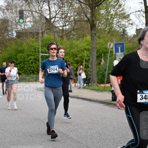 12.04.2026 - 45. Internationalen Wilhelmsburger Insellauf J. Mangold http://msf.ph/oto/9511414 12.04.2026 13:02:52 Ziel 4253, 5022, 4239, 3618, 3784, 5329, 5330, 4099, 4576, 4100, 2023, 5091, 5072, 5061, 4858, 5730, 4760, 5197, 5077, 5151, 4805, 4797, 4123, 4650, 5162, 4816, 3454, 3062, 4523, 2704, 4523, 2704, 4413, 5428, 2938, 5116, 4267, 2939, 5138, 3489, 5683, 5436, 3313, 5470, 4743, 4323, 3962, 3652, 2642, 4780, 5063, 2508 meine-sportfotos.de