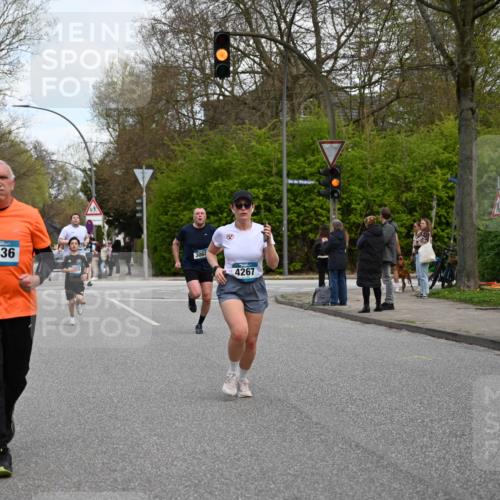 12.04.2026 - 45. Internationalen Wilhelmsburger Insellauf J. Mangold http://msf.ph/oto/9511417 12.04.2026 13:02:53 Ziel 4239, 3618, 3784, 5329, 5330, 4099, 4576, 4100, 2023, 5091, 5072, 5061, 4858, 5730, 4760, 5197, 5077, 5151, 4805, 4797, 4123, 4650, 5162, 4816, 3454, 3062, 4523, 2704, 4413, 4413, 5428, 2938, 5116, 4267, 2939, 5138, 3489, 5683, 5436, 3313, 3313, 5470, 4743, 4323, 3962, 3652, 2642, 4780, 5063, 2508 meine-sportfotos.de