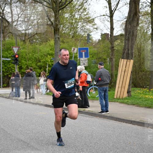12.04.2026 - 45. Internationalen Wilhelmsburger Insellauf J. Mangold http://msf.ph/oto/9511436 12.04.2026 13:02:57 Ziel 2023, 5091, 5072, 5061, 4858, 5730, 4760, 5197, 5077, 5151, 4805, 4797, 4123, 4650, 5162, 4816, 3454, 3062, 4523, 2704, 4413, 5428, 2938, 5116, 4267, 2939, 5138, 3489, 3489, 5683, 5436, 3313, 5470, 4743, 4323, 3962, 3652, 3652, 2642, 4780, 5063, 2508, 5200, 5208, 4842, 2287, 4843, 4526 meine-sportfotos.de