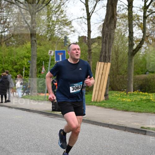 12.04.2026 - 45. Internationalen Wilhelmsburger Insellauf J. Mangold http://msf.ph/oto/9511441 12.04.2026 13:02:57 Ziel 2023, 5091, 5072, 5061, 4858, 5730, 4760, 5197, 5077, 5151, 4805, 4797, 4123, 4650, 5162, 4816, 3454, 3062, 4523, 2704, 4413, 5428, 2938, 5116, 4267, 2939, 5138, 3489, 3489, 5683, 5436, 3313, 5470, 4743, 4323, 3962, 3652, 3652, 2642, 4780, 5063, 2508, 5200, 5208, 4842, 2287, 4843, 4526 meine-sportfotos.de