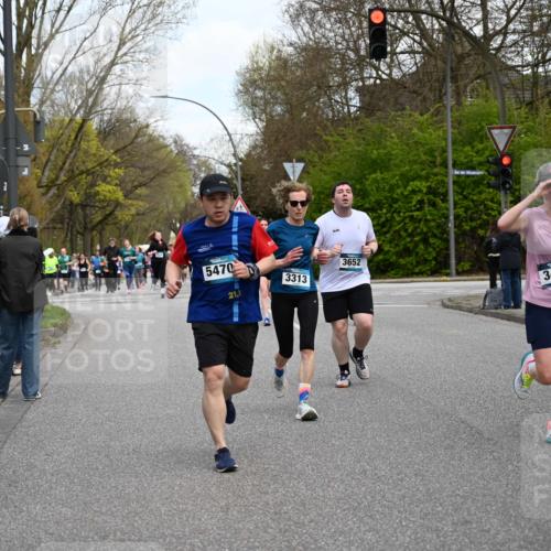 12.04.2026 - 45. Internationalen Wilhelmsburger Insellauf J. Mangold http://msf.ph/oto/9511454 12.04.2026 13:02:59 Ziel 5072, 5061, 4858, 5730, 4760, 5197, 5077, 5151, 4805, 4797, 4123, 4650, 5162, 4816, 3454, 3062, 4523, 2704, 4413, 5428, 2938, 5116, 4267, 2939, 5138, 3489, 5683, 5683, 5436, 3313, 5470, 4743, 4323, 3962, 3652, 2642, 4780, 5063, 2508, 5200, 5208, 4842, 2287, 4843, 4526, 5475, 2007, 3523 meine-sportfotos.de