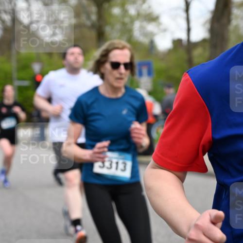 12.04.2026 - 45. Internationalen Wilhelmsburger Insellauf J. Mangold http://msf.ph/oto/9511475 12.04.2026 13:03:02 Ziel 5061, 4858, 5730, 4760, 5197, 5077, 5151, 4805, 4797, 4123, 4650, 5162, 4816, 3454, 3062, 4523, 2704, 4413, 5428, 2938, 5116, 4267, 2939, 5138, 3489, 5683, 5436, 3313, 5470, 4743, 4323, 3962, 3652, 2642, 4780, 4780, 5063, 2508, 5200, 5208, 4842, 2287, 4843, 4526, 5475, 2007, 3523, 4217, 5433, 5430, 5105, 2580, 2412 meine-sportfotos.de