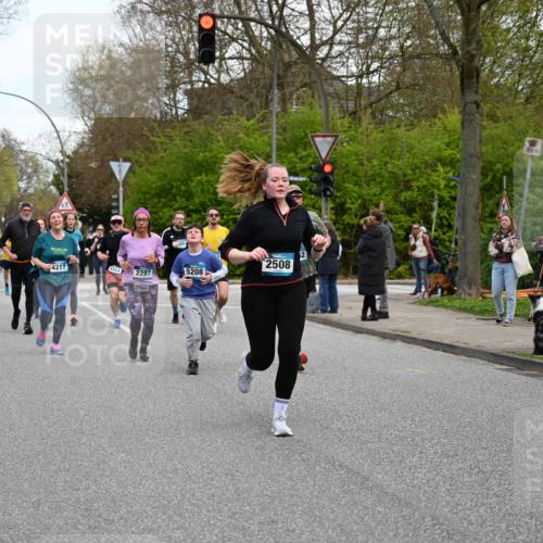 12.04.2026 - 45. Internationalen Wilhelmsburger Insellauf J. Mangold http://msf.ph/oto/9511488 12.04.2026 13:03:11 Ziel 5162, 4816, 3454, 3062, 4523, 2704, 4413, 5428, 2938, 5116, 4267, 2939, 5138, 3489, 5683, 5436, 3313, 5470, 4743, 4323, 3962, 3652, 2642, 4780, 5063, 2508, 5200, 5208, 4842, 2287, 4843, 4526, 5475, 2007, 3523, 4217, 5433, 5430, 5105, 2580, 2412, 5448, 5150, 5668, 5198, 4372, 3737, 3736, 4373, 3883, 5662, 5252 meine-sportfotos.de