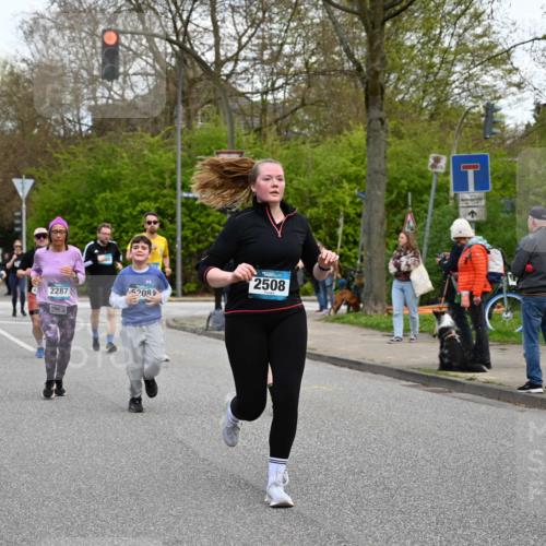 12.04.2026 - 45. Internationalen Wilhelmsburger Insellauf J. Mangold http://msf.ph/oto/9511497 12.04.2026 13:03:12 Ziel 5162, 4816, 3454, 3062, 4523, 2704, 4413, 5428, 2938, 5116, 4267, 2939, 5138, 3489, 5683, 5436, 3313, 5470, 4743, 4323, 3962, 3652, 2642, 4780, 5063, 2508, 5200, 5208, 4842, 2287, 4843, 4526, 5475, 2007, 3523, 4217, 5433, 4217, 5433, 5430, 5105, 2580, 2412, 5448, 5150, 5668, 5198, 4372, 3737, 3736, 4373, 3883, 5662, 5252, 4032 meine-sportfotos.de