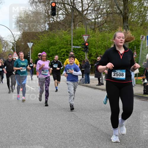 12.04.2026 - 45. Internationalen Wilhelmsburger Insellauf J. Mangold http://msf.ph/oto/9511498 12.04.2026 13:03:13 Ziel 5162, 4816, 3454, 3062, 4523, 2704, 4413, 5428, 2938, 5116, 4267, 2939, 5138, 3489, 5683, 5436, 3313, 5470, 4743, 4323, 3962, 3652, 2642, 2642, 4780, 5063, 2508, 5200, 5208, 4842, 2287, 4843, 4526, 5475, 2007, 3523, 4217, 5433, 5430, 5105, 5430, 5105, 2580, 2412, 5448, 5150, 5668, 5198, 4372, 3737, 3736, 4373, 3883, 5662, 5252, 4032 meine-sportfotos.de