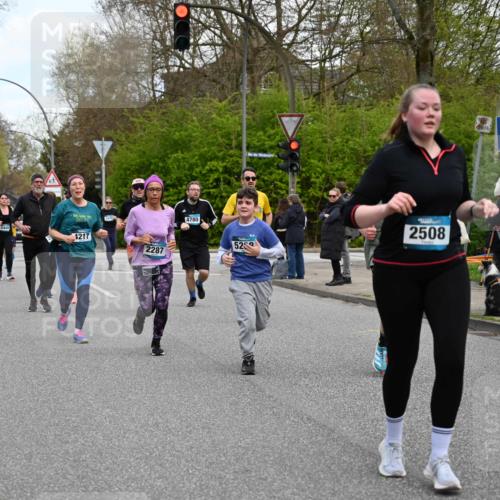 12.04.2026 - 45. Internationalen Wilhelmsburger Insellauf J. Mangold http://msf.ph/oto/9511499 12.04.2026 13:03:13 Ziel 5162, 4816, 3454, 3062, 4523, 2704, 4413, 5428, 2938, 5116, 4267, 2939, 5138, 3489, 5683, 5436, 3313, 5470, 4743, 4323, 3962, 3652, 2642, 2642, 4780, 5063, 2508, 5200, 5208, 4842, 2287, 4843, 4526, 5475, 2007, 3523, 4217, 5433, 5430, 5105, 5430, 5105, 2580, 2412, 5448, 5150, 5668, 5198, 4372, 3737, 3736, 4373, 3883, 5662, 5252, 4032 meine-sportfotos.de