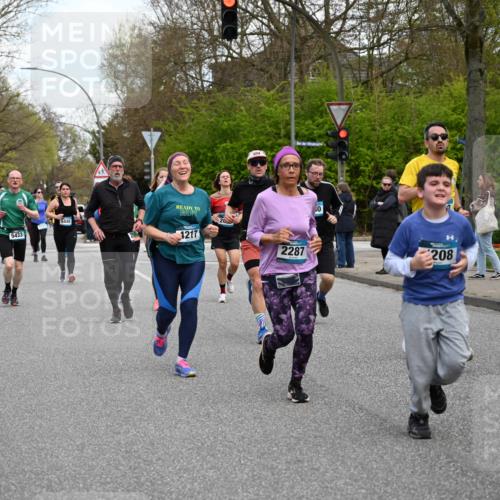 12.04.2026 - 45. Internationalen Wilhelmsburger Insellauf J. Mangold http://msf.ph/oto/9511512 12.04.2026 13:03:14 Ziel 3454, 3062, 4523, 2704, 4413, 5428, 2938, 5116, 4267, 2939, 5138, 3489, 5683, 5436, 3313, 5470, 4743, 4323, 3962, 3652, 2642, 4780, 4780, 5063, 2508, 5200, 5208, 4842, 2287, 4843, 4526, 5475, 2007, 3523, 4217, 5433, 5430, 5105, 2580, 2412, 2580, 2412, 5448, 5150, 5668, 5198, 4372, 3737, 3736, 4373, 3883, 5662, 5252, 4032, 4345 meine-sportfotos.de