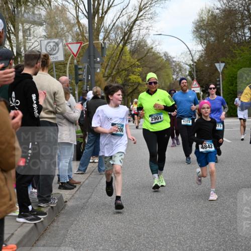 12.04.2026 - 45. Internationalen Wilhelmsburger Insellauf J. Mangold http://msf.ph/oto/9511544 12.04.2026 13:03:21 Ziel 5138, 3489, 5683, 5436, 3313, 5470, 4743, 4323, 3962, 3652, 2642, 4780, 5063, 2508, 5200, 5208, 4842, 2287, 4843, 4526, 4843, 4526, 5475, 2007, 3523, 4217, 5433, 5430, 5105, 2580, 2412, 5448, 5150, 5668, 5198, 4372, 3737, 3736, 4373, 3883, 5662, 5252, 4032, 4345, 2369, 3768, 5155, 4226, 5250, 4247, 2715, 4260 meine-sportfotos.de