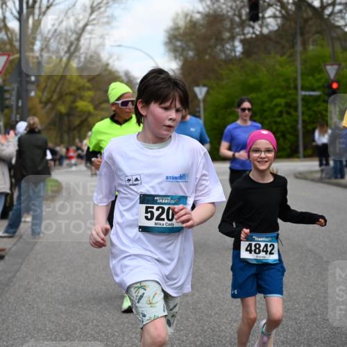 12.04.2026 - 45. Internationalen Wilhelmsburger Insellauf J. Mangold http://msf.ph/oto/9511558 12.04.2026 13:03:23 Ziel 5683, 5436, 3313, 5470, 4743, 4323, 3962, 3652, 2642, 4780, 5063, 2508, 5200, 5208, 4842, 2287, 4843, 4526, 5475, 2007, 3523, 4217, 5433, 5430, 5105, 2580, 2412, 5448, 5150, 5668, 5198, 4372, 3737, 3736, 4373, 3883, 5662, 5252, 5252, 4032, 4345, 2369, 3768, 5155, 4226, 5250, 4247, 2715, 4260, 3034 meine-sportfotos.de
