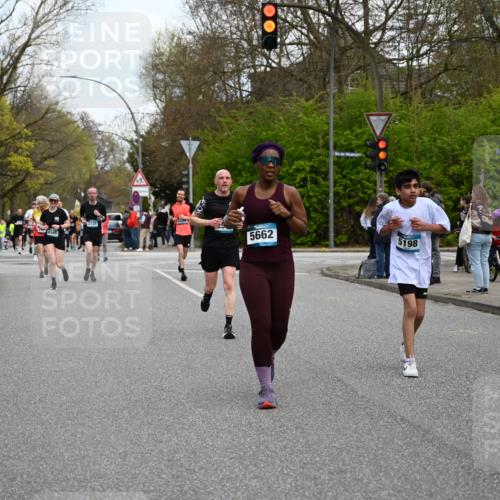 12.04.2026 - 45. Internationalen Wilhelmsburger Insellauf J. Mangold http://msf.ph/oto/9511570 12.04.2026 13:03:26 Ziel 5436, 3313, 5470, 4743, 4323, 3962, 3652, 2642, 4780, 5063, 2508, 5200, 5208, 4842, 2287, 4843, 4526, 5475, 2007, 3523, 4217, 5433, 5430, 5105, 2580, 2412, 2580, 2412, 5448, 5150, 5668, 5198, 4372, 3737, 3736, 4373, 3883, 5662, 5252, 4032, 4345, 4345, 2369, 3768, 5155, 4226, 5250, 4247, 2715, 4260, 3034, 5469, 2128, 5667, 2089 meine-sportfotos.de