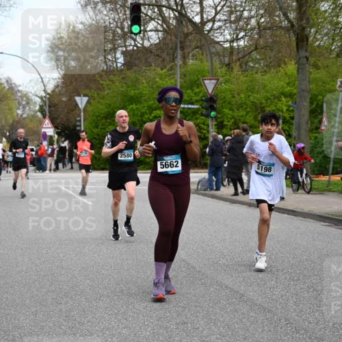 12.04.2026 - 45. Internationalen Wilhelmsburger Insellauf J. Mangold http://msf.ph/oto/9511573 12.04.2026 13:03:26 Ziel 5436, 3313, 5470, 4743, 4323, 3962, 3652, 2642, 4780, 5063, 2508, 5200, 5208, 4842, 2287, 4843, 4526, 5475, 2007, 3523, 4217, 5433, 5430, 5105, 2580, 2412, 2580, 2412, 5448, 5150, 5668, 5198, 4372, 3737, 3736, 4373, 3883, 5662, 5252, 4032, 4345, 4345, 2369, 3768, 5155, 4226, 5250, 4247, 2715, 4260, 3034, 5469, 2128, 5667, 2089 meine-sportfotos.de