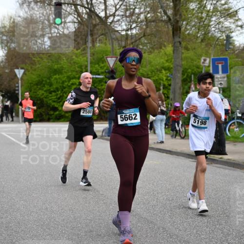 12.04.2026 - 45. Internationalen Wilhelmsburger Insellauf J. Mangold http://msf.ph/oto/9511578 12.04.2026 13:03:27 Ziel 5436, 3313, 5470, 4743, 4323, 3962, 3652, 2642, 4780, 5063, 2508, 5200, 5208, 4842, 2287, 4843, 4526, 5475, 2007, 3523, 4217, 5433, 5430, 5105, 2580, 2412, 5448, 5150, 5668, 5198, 4372, 3737, 3736, 4373, 3883, 5662, 5252, 4032, 4345, 2369, 3768, 5155, 4226, 5250, 4247, 2715, 4260, 3034, 5469, 2128, 5667, 2089 meine-sportfotos.de