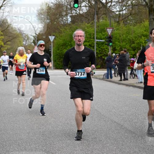 12.04.2026 - 45. Internationalen Wilhelmsburger Insellauf J. Mangold http://msf.ph/oto/9511579 12.04.2026 13:03:32 Ziel 5470, 4743, 4323, 3962, 3652, 2642, 4780, 5063, 2508, 5200, 5208, 4842, 2287, 4843, 4526, 5475, 2007, 3523, 4217, 5433, 5430, 5105, 2580, 2412, 5448, 5150, 5668, 5198, 4372, 3737, 3736, 4373, 3883, 5662, 5252, 4032, 4345, 2369, 3768, 5155, 4226, 5250, 4247, 4226, 5250, 4247, 2715, 4260, 3034, 5469, 2128, 5667, 2089, 3870, 5193, 2307 meine-sportfotos.de