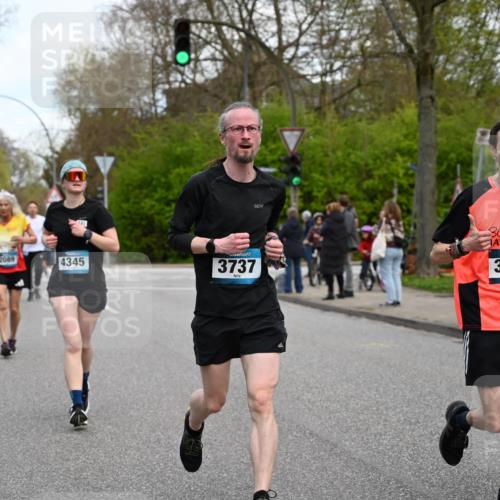 12.04.2026 - 45. Internationalen Wilhelmsburger Insellauf J. Mangold http://msf.ph/oto/9511582 12.04.2026 13:03:32 Ziel 5470, 4743, 4323, 3962, 3652, 2642, 4780, 5063, 2508, 5200, 5208, 4842, 2287, 4843, 4526, 5475, 2007, 3523, 4217, 5433, 5430, 5105, 2580, 2412, 5448, 5150, 5668, 5198, 4372, 3737, 3736, 4373, 3883, 5662, 5252, 4032, 4345, 2369, 3768, 5155, 4226, 5250, 4247, 4226, 5250, 4247, 2715, 4260, 3034, 5469, 2128, 5667, 2089, 3870, 5193, 2307 meine-sportfotos.de