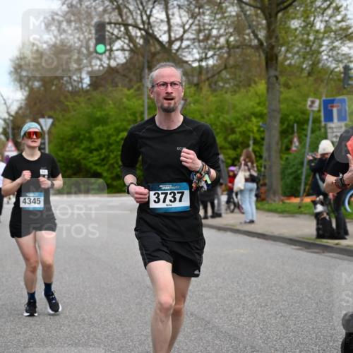 12.04.2026 - 45. Internationalen Wilhelmsburger Insellauf J. Mangold http://msf.ph/oto/9511585 12.04.2026 13:03:32 Ziel 5470, 4743, 4323, 3962, 3652, 2642, 4780, 5063, 2508, 5200, 5208, 4842, 2287, 4843, 4526, 5475, 2007, 3523, 4217, 5433, 5430, 5105, 2580, 2412, 5448, 5150, 5668, 5198, 4372, 3737, 3736, 4373, 3883, 5662, 5252, 4032, 4345, 2369, 3768, 5155, 4226, 5250, 4247, 4226, 5250, 4247, 2715, 4260, 3034, 5469, 2128, 5667, 2089, 3870, 5193, 2307 meine-sportfotos.de