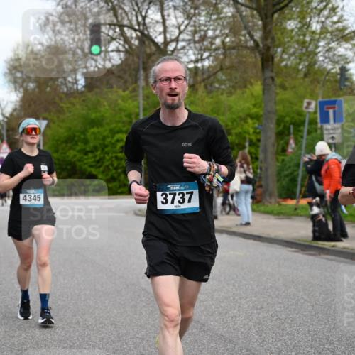 12.04.2026 - 45. Internationalen Wilhelmsburger Insellauf J. Mangold http://msf.ph/oto/9511586 12.04.2026 13:03:33 Ziel 4323, 3962, 3652, 2642, 4780, 5063, 2508, 5200, 5208, 4842, 2287, 4843, 4526, 5475, 2007, 3523, 4217, 5433, 5430, 5105, 2580, 2412, 5448, 5150, 5668, 5198, 4372, 3737, 3736, 4373, 3883, 5662, 5252, 4032, 4345, 2369, 3768, 5155, 4226, 5250, 4247, 2715, 4260, 2715, 4260, 3034, 5469, 2128, 5667, 2089, 3870, 5193, 2307 meine-sportfotos.de