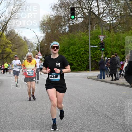 12.04.2026 - 45. Internationalen Wilhelmsburger Insellauf J. Mangold http://msf.ph/oto/9511589 12.04.2026 13:03:33 Ziel 4323, 3962, 3652, 2642, 4780, 5063, 2508, 5200, 5208, 4842, 2287, 4843, 4526, 5475, 2007, 3523, 4217, 5433, 5430, 5105, 2580, 2412, 5448, 5150, 5668, 5198, 4372, 3737, 3736, 4373, 3883, 5662, 5252, 4032, 4345, 2369, 3768, 5155, 4226, 5250, 4247, 2715, 4260, 2715, 4260, 3034, 5469, 2128, 5667, 2089, 3870, 5193, 2307 meine-sportfotos.de