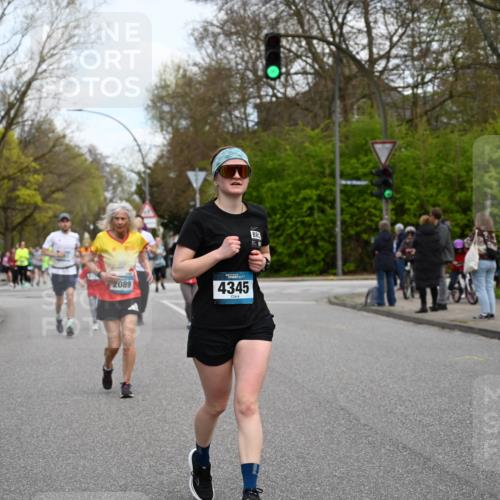12.04.2026 - 45. Internationalen Wilhelmsburger Insellauf J. Mangold http://msf.ph/oto/9511592 12.04.2026 13:03:33 Ziel 4323, 3962, 3652, 2642, 4780, 5063, 2508, 5200, 5208, 4842, 2287, 4843, 4526, 5475, 2007, 3523, 4217, 5433, 5430, 5105, 2580, 2412, 5448, 5150, 5668, 5198, 4372, 3737, 3736, 4373, 3883, 5662, 5252, 4032, 4345, 2369, 3768, 5155, 4226, 5250, 4247, 2715, 4260, 2715, 4260, 3034, 5469, 2128, 5667, 2089, 3870, 5193, 2307 meine-sportfotos.de