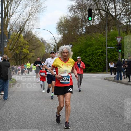 12.04.2026 - 45. Internationalen Wilhelmsburger Insellauf J. Mangold http://msf.ph/oto/9511608 12.04.2026 13:03:35 Ziel 2642, 4780, 5063, 2508, 5200, 5208, 4842, 2287, 4843, 4526, 5475, 2007, 3523, 4217, 5433, 5430, 5105, 2580, 2412, 5448, 5150, 5668, 5198, 4372, 3737, 3736, 4373, 3883, 5662, 5252, 5252, 4032, 4345, 2369, 3768, 5155, 4226, 5250, 4247, 2715, 4260, 3034, 5469, 2128, 5667, 2089, 3870, 5193, 2307, 5257 meine-sportfotos.de