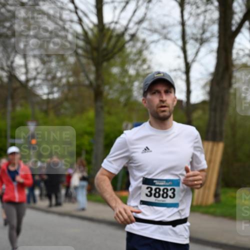 12.04.2026 - 45. Internationalen Wilhelmsburger Insellauf J. Mangold http://msf.ph/oto/9511625 12.04.2026 13:03:38 Ziel 2642, 4780, 5063, 2508, 5200, 5208, 4842, 2287, 4843, 4526, 5475, 2007, 3523, 4217, 5433, 5430, 5105, 2580, 2412, 5448, 5150, 5668, 5198, 4372, 3737, 3736, 4373, 3883, 5662, 5252, 4032, 4345, 4345, 2369, 3768, 5155, 4226, 5250, 4247, 2715, 4260, 3034, 5469, 2128, 5667, 2089, 3870, 5193, 2307, 5257, 4647, 5565, 4600, 5474, 4653 meine-sportfotos.de