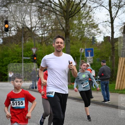 12.04.2026 - 45. Internationalen Wilhelmsburger Insellauf J. Mangold http://msf.ph/oto/9511634 12.04.2026 13:03:39 Ziel 4780, 5063, 2508, 5200, 5208, 4842, 2287, 4843, 4526, 5475, 2007, 3523, 4217, 5433, 5430, 5105, 2580, 2412, 5448, 5150, 5668, 5198, 4372, 3737, 3736, 4373, 3883, 5662, 5252, 4032, 4345, 2369, 3768, 5155, 4226, 5250, 4247, 2715, 4260, 3034, 5469, 2128, 5667, 2089, 3870, 5193, 2307, 5257, 4647, 5565, 4600, 5474, 4653, 5420, 5599 meine-sportfotos.de