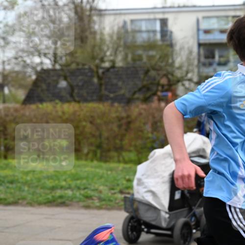 12.04.2026 - 45. Internationalen Wilhelmsburger Insellauf J. Mangold http://msf.ph/oto/9511673 12.04.2026 13:03:44 Ziel 5208, 4842, 2287, 4843, 4526, 5475, 2007, 3523, 4217, 5433, 5430, 5105, 2580, 2412, 5448, 5150, 5668, 5198, 4372, 3737, 3736, 4373, 3883, 5662, 5252, 4032, 4345, 2369, 3768, 5155, 4226, 5250, 4247, 4226, 5250, 4247, 2715, 4260, 3034, 5469, 2128, 5667, 2089, 3870, 5193, 2307, 5257, 4647, 5565, 4600, 5474, 4653, 5420, 5599, 5620, 4951, 4115, 4351 meine-sportfotos.de