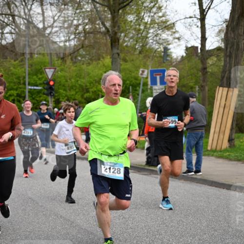12.04.2026 - 45. Internationalen Wilhelmsburger Insellauf J. Mangold http://msf.ph/oto/9511718 12.04.2026 13:03:53 Ziel 5448, 5150, 5668, 5198, 4372, 3737, 3736, 4373, 3883, 5662, 5252, 4032, 4345, 2369, 3768, 5155, 4226, 5250, 4247, 2715, 4260, 3034, 5469, 2128, 5667, 2089, 3870, 5193, 2307, 5257, 4647, 5565, 4600, 5474, 4653, 5420, 5599, 5620, 4951, 4115, 4951, 4115, 4351, 4125, 5248 meine-sportfotos.de