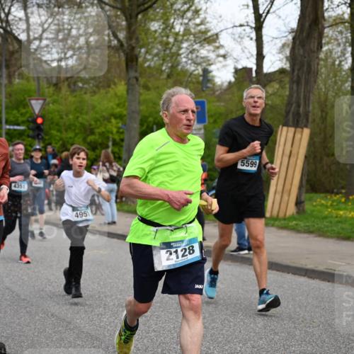 12.04.2026 - 45. Internationalen Wilhelmsburger Insellauf J. Mangold http://msf.ph/oto/9511721 12.04.2026 13:03:53 Ziel 5448, 5150, 5668, 5198, 4372, 3737, 3736, 4373, 3883, 5662, 5252, 4032, 4345, 2369, 3768, 5155, 4226, 5250, 4247, 2715, 4260, 3034, 5469, 2128, 5667, 2089, 3870, 5193, 2307, 5257, 4647, 5565, 4600, 5474, 4653, 5420, 5599, 5620, 4951, 4115, 4951, 4115, 4351, 4125, 5248 meine-sportfotos.de