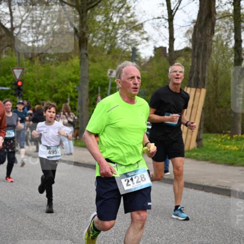 12.04.2026 - 45. Internationalen Wilhelmsburger Insellauf J. Mangold http://msf.ph/oto/9511722 12.04.2026 13:03:53 Ziel 5448, 5150, 5668, 5198, 4372, 3737, 3736, 4373, 3883, 5662, 5252, 4032, 4345, 2369, 3768, 5155, 4226, 5250, 4247, 2715, 4260, 3034, 5469, 2128, 5667, 2089, 3870, 5193, 2307, 5257, 4647, 5565, 4600, 5474, 4653, 5420, 5599, 5620, 4951, 4115, 4951, 4115, 4351, 4125, 5248 meine-sportfotos.de