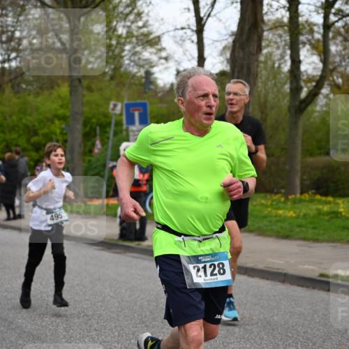 12.04.2026 - 45. Internationalen Wilhelmsburger Insellauf J. Mangold http://msf.ph/oto/9511725 12.04.2026 13:03:54 Ziel 5668, 5198, 4372, 3737, 3736, 4373, 3883, 5662, 5252, 4032, 4345, 2369, 3768, 5155, 4226, 5250, 4247, 2715, 4260, 3034, 5469, 2128, 5667, 2089, 3870, 5193, 5193, 2307, 5257, 4647, 5565, 4600, 5474, 4653, 5420, 5599, 5620, 4951, 4115, 4351, 4125, 5248, 5064 meine-sportfotos.de
