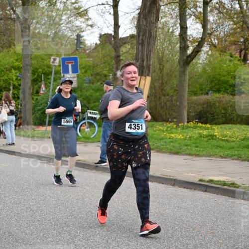 12.04.2026 - 45. Internationalen Wilhelmsburger Insellauf J. Mangold http://msf.ph/oto/9511730 12.04.2026 13:03:56 Ziel 5662, 5252, 4032, 4345, 2369, 3768, 5155, 4226, 5250, 4247, 2715, 4260, 3034, 5469, 2128, 5667, 2089, 3870, 5193, 2307, 5257, 4647, 5565, 4600, 5474, 4653, 5420, 5599, 5620, 4951, 4115, 4351, 4351, 4125, 5248, 5064, 4048, 5423, 5066, 5458, 5728 meine-sportfotos.de