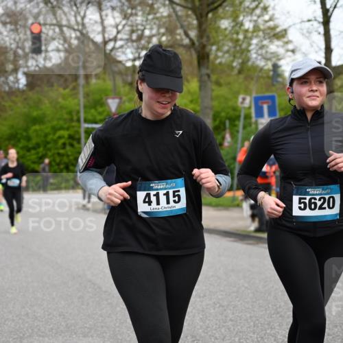 12.04.2026 - 45. Internationalen Wilhelmsburger Insellauf J. Mangold http://msf.ph/oto/9511765 12.04.2026 13:04:01 Ziel 4032, 4345, 2369, 3768, 5155, 4226, 5250, 4247, 2715, 4260, 3034, 5469, 2128, 5667, 2089, 3870, 5193, 2307, 5257, 4647, 5565, 4600, 5474, 4653, 5420, 5599, 5620, 4951, 4115, 4351, 4125, 5248, 5064, 4048, 5423, 5066, 5458, 5728, 5724, 2798 meine-sportfotos.de