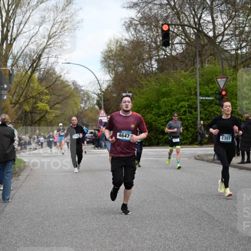 12.04.2026 - 45. Internationalen Wilhelmsburger Insellauf J. Mangold http://msf.ph/oto/9511771 12.04.2026 13:04:03 Ziel 4345, 2369, 3768, 5155, 4226, 5250, 4247, 2715, 4260, 3034, 5469, 2128, 5667, 2089, 3870, 5193, 2307, 5257, 4647, 5565, 4600, 5474, 4653, 5420, 5599, 5420, 5599, 5620, 4951, 4115, 4351, 4125, 5248, 5064, 4048, 5423, 5066, 5458, 5728, 5724, 2798 meine-sportfotos.de