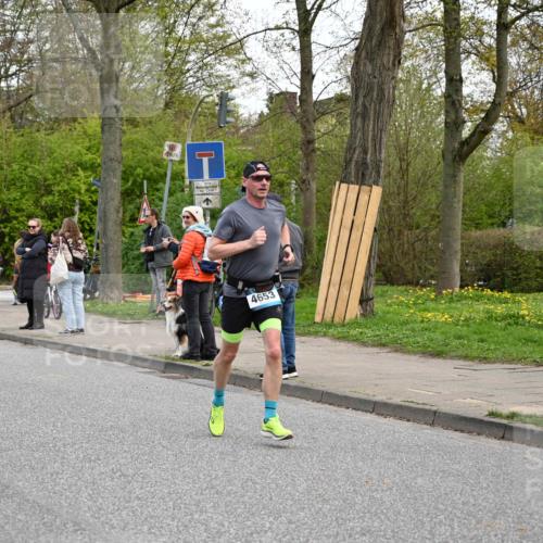 12.04.2026 - 45. Internationalen Wilhelmsburger Insellauf J. Mangold http://msf.ph/oto/9511795 12.04.2026 13:04:07 Ziel 4226, 5250, 4247, 2715, 4260, 3034, 5469, 2128, 5667, 2089, 3870, 5193, 2307, 5257, 4647, 5565, 4600, 5474, 4653, 5420, 5599, 5620, 4951, 4115, 4351, 4125, 5248, 5064, 4048, 5423, 4048, 5423, 5066, 5458, 5728, 5724, 2798, 5088 meine-sportfotos.de