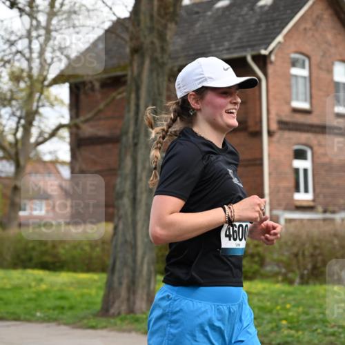 12.04.2026 - 45. Internationalen Wilhelmsburger Insellauf J. Mangold http://msf.ph/oto/9511838 12.04.2026 13:04:12 Ziel 5469, 2128, 5667, 2089, 3870, 5193, 2307, 5257, 4647, 5565, 4600, 5474, 4653, 5420, 5599, 5620, 4951, 4115, 4351, 4125, 5248, 5064, 4048, 5423, 5066, 5458, 5728, 5724, 2798, 2798, 5088, 5864, 3964, 2891, 4314, 5096, 5808, 5477 meine-sportfotos.de