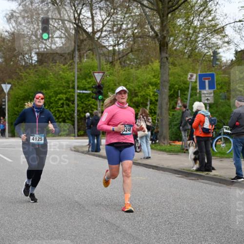 12.04.2026 - 45. Internationalen Wilhelmsburger Insellauf J. Mangold http://msf.ph/oto/9511840 12.04.2026 13:04:17 Ziel 3870, 5193, 2307, 5257, 4647, 5565, 4600, 5474, 4653, 5420, 5599, 5620, 4951, 4115, 4351, 4125, 5248, 5064, 4048, 5423, 5066, 5458, 5728, 5724, 2798, 5088, 5864, 3964, 2891, 4314, 5096, 5808, 5477, 3068, 5144 meine-sportfotos.de