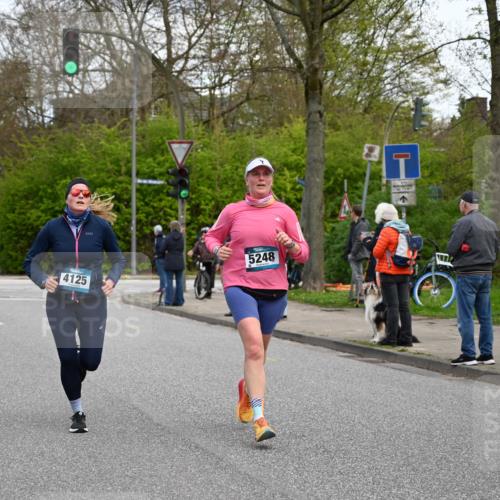 12.04.2026 - 45. Internationalen Wilhelmsburger Insellauf J. Mangold http://msf.ph/oto/9511843 12.04.2026 13:04:17 Ziel 3870, 5193, 2307, 5257, 4647, 5565, 4600, 5474, 4653, 5420, 5599, 5620, 4951, 4115, 4351, 4125, 5248, 5064, 4048, 5423, 5066, 5458, 5728, 5724, 2798, 5088, 5864, 3964, 2891, 4314, 5096, 5808, 5477, 3068, 5144 meine-sportfotos.de